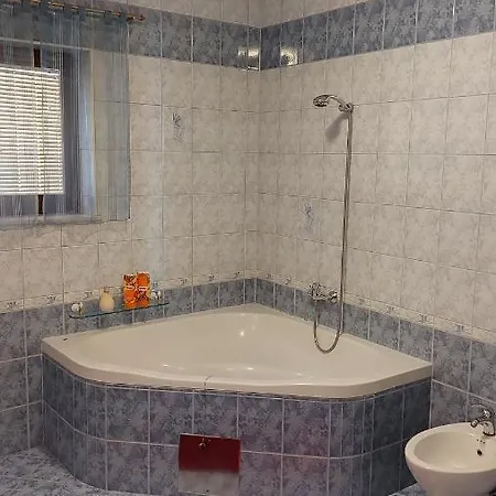 Apartma Pri Gradu