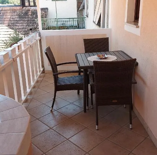 Apartma Pri Gradu Daire