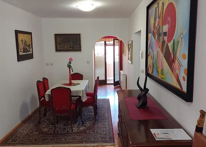 Apartma Pri Gradu * Brežice