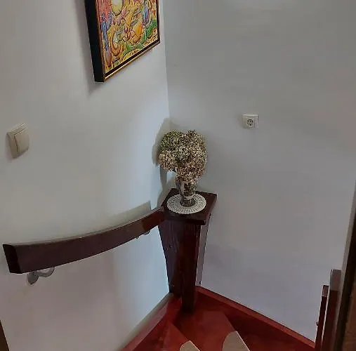 Daire Apartma Pri Gradu